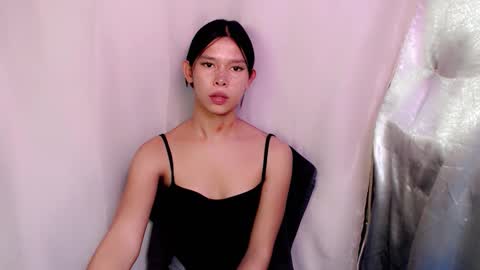 Snapshot of urasian_prettyjane chatting on 3, 11, 2025 Jane online show from 3, 11, 2025