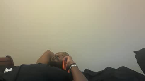 Snapshot of urbandick5 chatting on 18, 9, 2025 urbandick5 online show from 18, 9, 2025