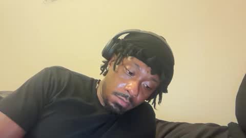 Snapshot of urbandick5 chatting on 16, 10, 2025 urbandick5 online show from 16, 10, 2025