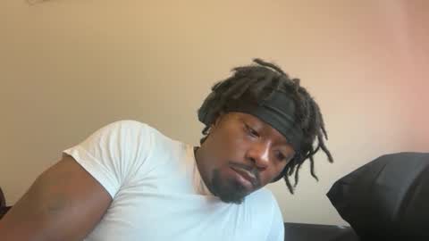 Snapshot of urbandick5 chatting on 23, 10, 2025 urbandick5 online show from 23, 10, 2025