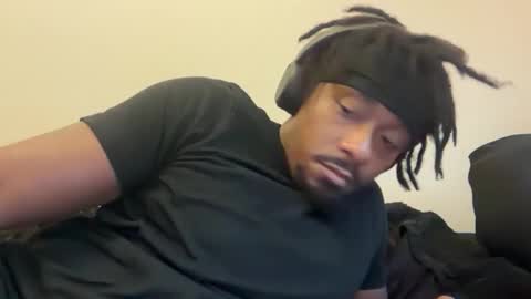 Snapshot of urbandick5 chatting on 24, 10, 2025 urbandick5 online show from 24, 10, 2025