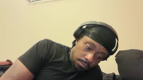 Snapshot of urbandick5 chatting on 29, 10, 2025 urbandick5 online show from 29, 10, 2025