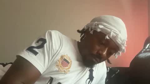 Snapshot of urbandick5 chatting on 30, 10, 2025 urbandick5 online show from 30, 10, 2025