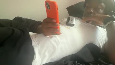 Snapshot of urbandick5 chatting on 9, 11, 2025 urbandick5 online show from 9, 11, 2025