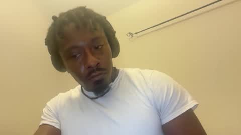 Snapshot of urbandick5 chatting on 12, 11, 2025 urbandick5 online show from 12, 11, 2025