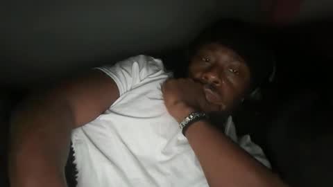 Snapshot of urbandick5 chatting on 14, 11, 2025 urbandick5 online show from 14, 11, 2025