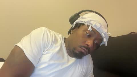 Snapshot of urbandick5 chatting on 20, 11, 2025 urbandick5 online show from 20, 11, 2025