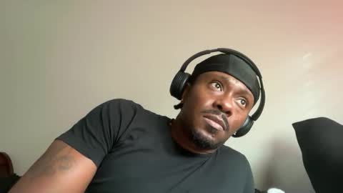 Snapshot of urbandick5 chatting on 29, 11, 2025 urbandick5 online show from 29, 11, 2025