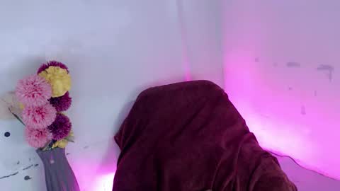 Miles online show from 4, 11, 2025