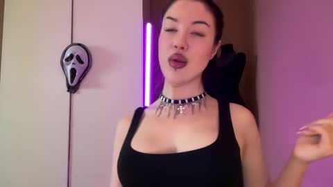 Margo online show from 31, 10, 2025