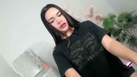 Snapshot of ure_asiancockgirl07 chatting on 20, 10, 2025 Bretesh online show from 20, 10, 2025