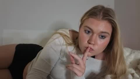 Maryia Kay online show from 11, 11, 2025