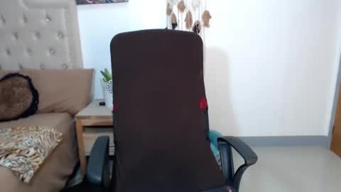 Snapshot of urfavrtemandy chatting on 28, 12, 2024 Mandy 3 online show from 28, 12, 2024