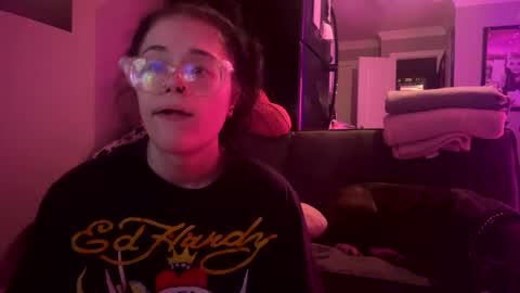 Snapshot of urfxvecouplee chatting on 21, 10, 2025 urfxvecouplee online show from 21, 10, 2025