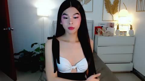 Snapshot of urfynestchina_doll chatting on 25, 1, 2025 Im your doll maica online show from 25, 1, 2025