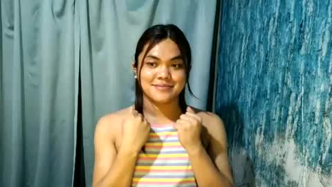 Snapshot of urhottie_bella chatting on 7, 7, 2026 urhottie_bella online show from 7, 7, 2026