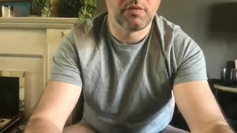 Snapshot of urhungdaddy8 chatting on 8, 5, 2026 Hung Daddy online show from 8, 5, 2026