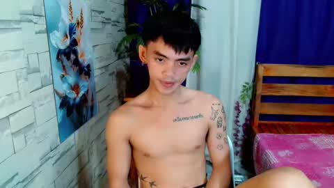 Snapshot of urhunky_boy chatting on 9, 6, 2026 urhunky_boy online show from 9, 6, 2026