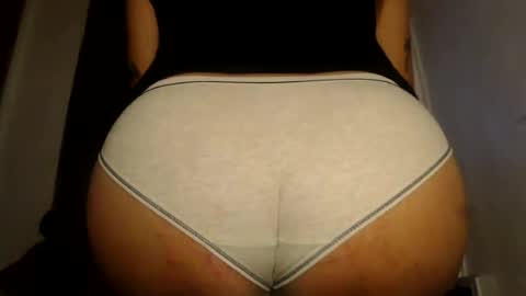 Snapshot of urlovely_hait chatting on 1, 7, 2026 Sham online show from 1, 7, 2026
