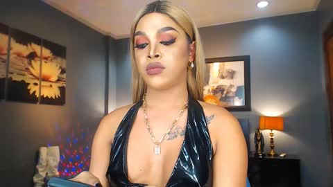 UrMajestyTyra online show from 7, 3, 2025