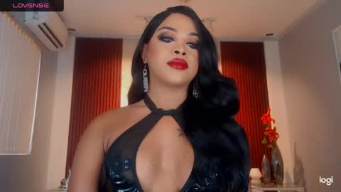 UrMajestyTyra online show from 4, 6, 2026