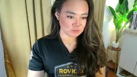 Snapshot of urnaughty_ceciliaxxx chatting on 6, 5, 2026 cecilia online show from 6, 5, 2026