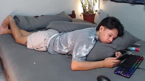 Snapshot of urpinoyasianx chatting on 6, 3, 2026 Mel online show from 6, 3, 2026