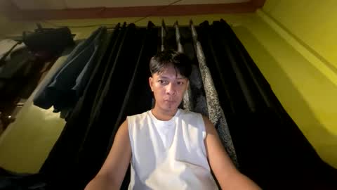 Snapshot of urpinoyasianx chatting on 18, 5, 2026 Mel online show from 18, 5, 2026