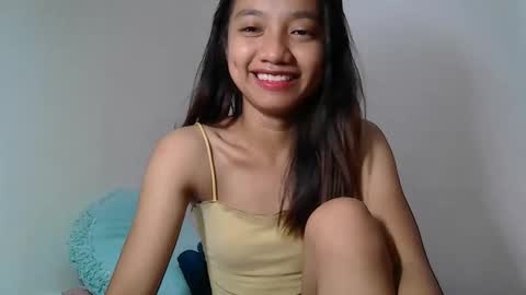Snapshot of urshamegirl4you chatting on 12, 5, 2026 Your LUNA online show from 12, 5, 2026
