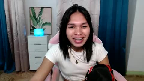ursweet_zeviixx online show from 1, 2, 2025