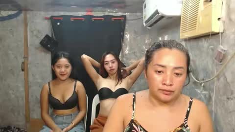 Snapshot of ursweetpinky chatting on 26, 5, 2026 ursweetpinky online show from 26, 5, 2026