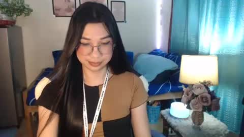 Snapshot of urwetasianprincessxx chatting on 7, 1, 2025 Ashley Kate Mateo Gray online show from 7, 1, 2025