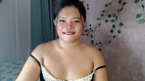 Bella Miles Olivia online show from 7, 12, 2024