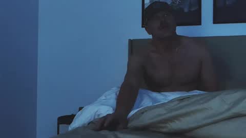 Snapshot of utah4fub4 chatting on 28, 10, 2025 utah4fub4 online show from 28, 10, 2025