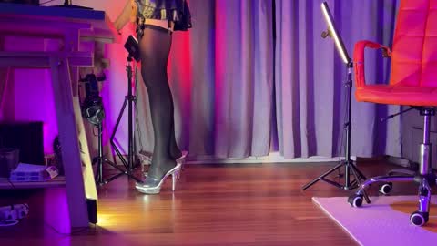 sdickyinout online show from 1, 11, 2025