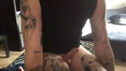 Snapshot of uwantitno chatting on 5, 3, 2025 uwantitno online show from 5, 3, 2025