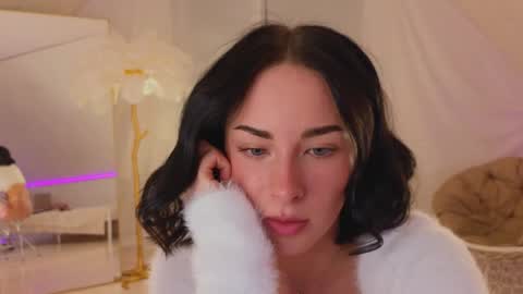 Anika On vacation online show from 20, 1, 2025