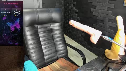 Snapshot of v_tandeme777 chatting on 9, 1, 2025 Anna and Kirill online show from 9, 1, 2025