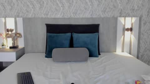 Vaalentina Lux online show from 12, 6, 2026