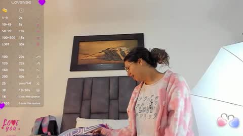 Vahiolet smith online show from 16, 1, 2026