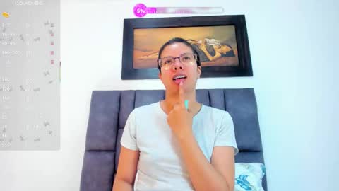 Snapshot of vahiolet_smith chatting on 28, 5, 2026 Vahiolet smith online show from 28, 5, 2026