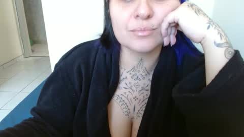 Snapshot of vaholiver chatting on 31, 5, 2026 Vah Oliver online show from 31, 5, 2026