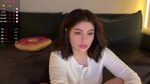 Snapshot of vaiee chatting on 17, 2, 2025 Valery online show from 17, 2, 2025