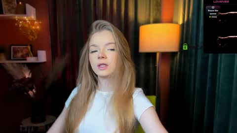 vaiolet_lovely online show from 4, 5, 2026