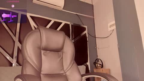 Vaioleth online show from 7, 2, 2026