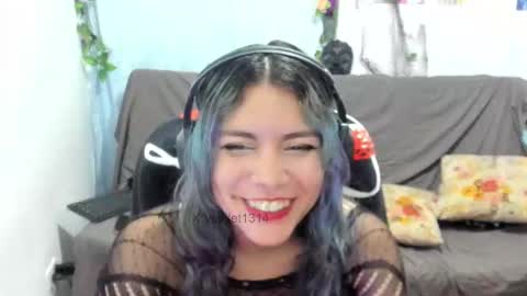 Vaiolet1314 online show from 6, 3, 2026