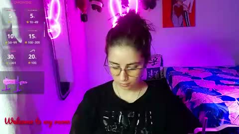Snapshot of val_angelll chatting on 29, 6, 2026 valentina online show from 29, 6, 2026