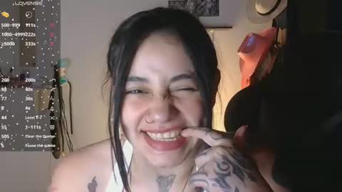 Snapshot of val_bardot1 chatting on 10, 6, 2026 first of all... who are u online show from 10, 6, 2026
