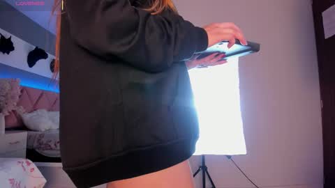 val_oconner online show from 30, 10, 2025