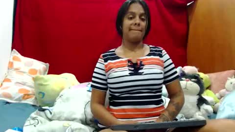 Snapshot of valen_oficial chatting on 7, 11, 2025 valen_oficial online show from 7, 11, 2025